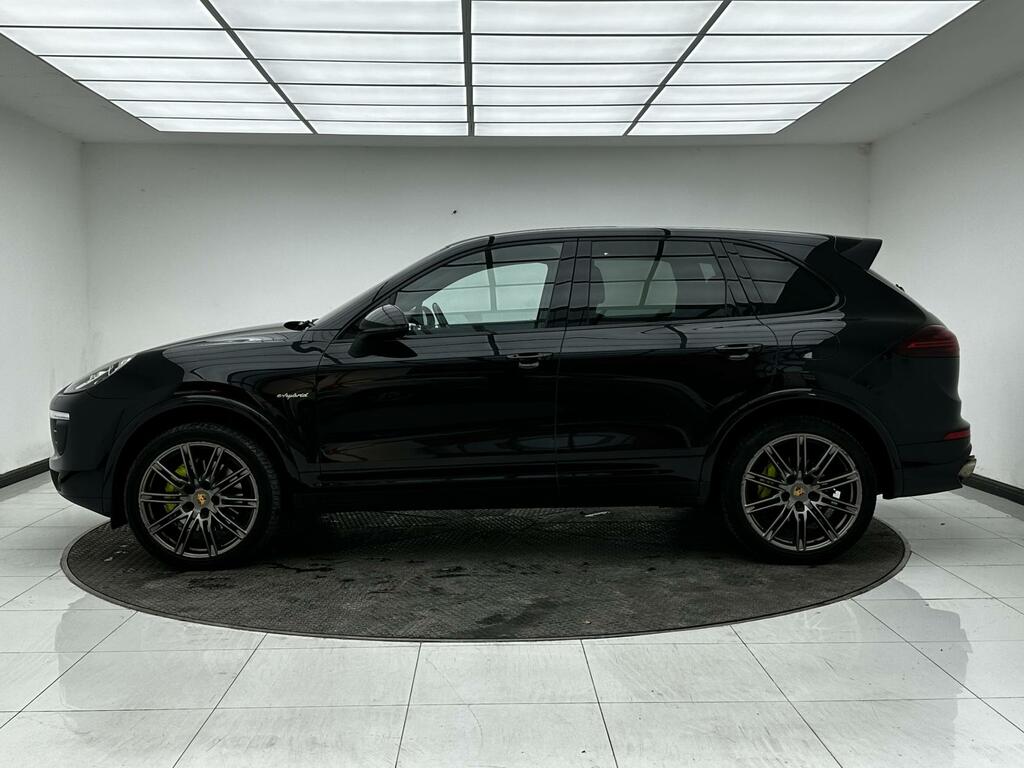 Porsche Cayenne S Platinum Edition Black #3