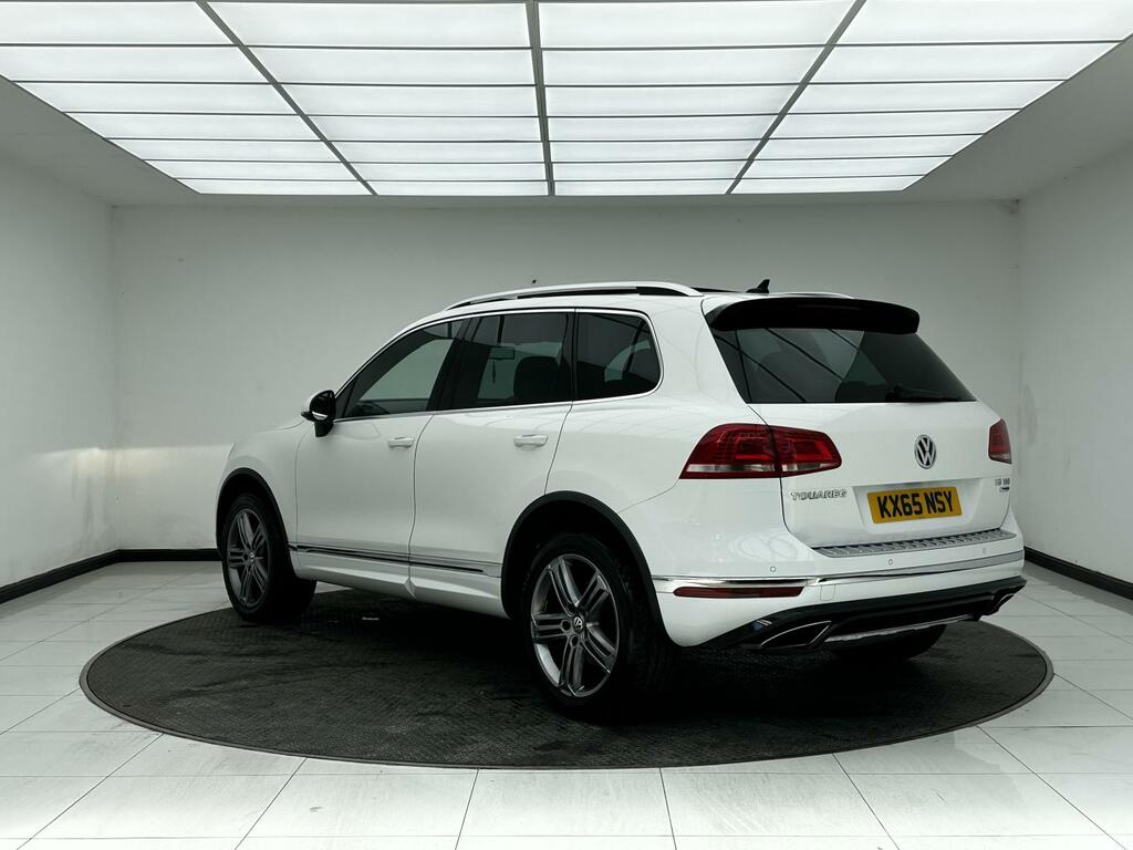 Volkswagen Touareg R-line White #5