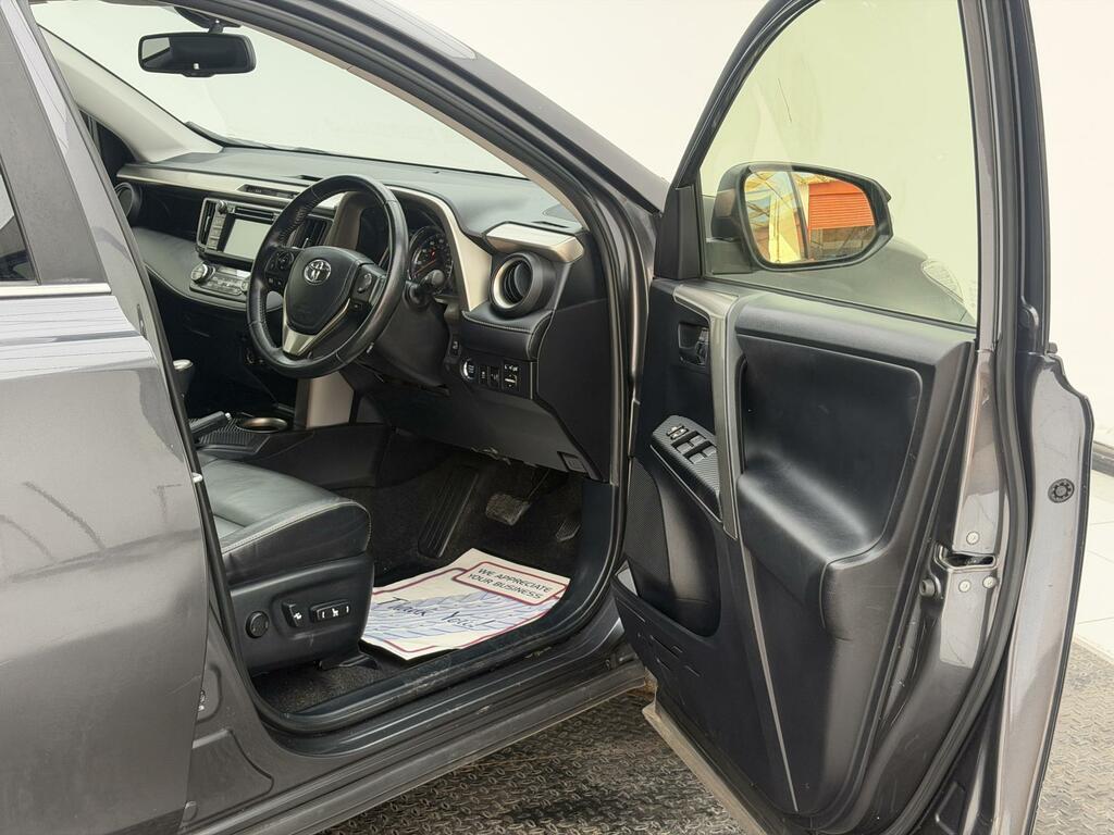 Toyota Rav 4 2.2 D-4d Invincible Silver #6