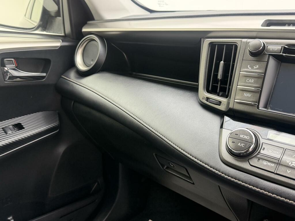 Toyota Rav 4 2.2 D-4d Invincible Silver #26