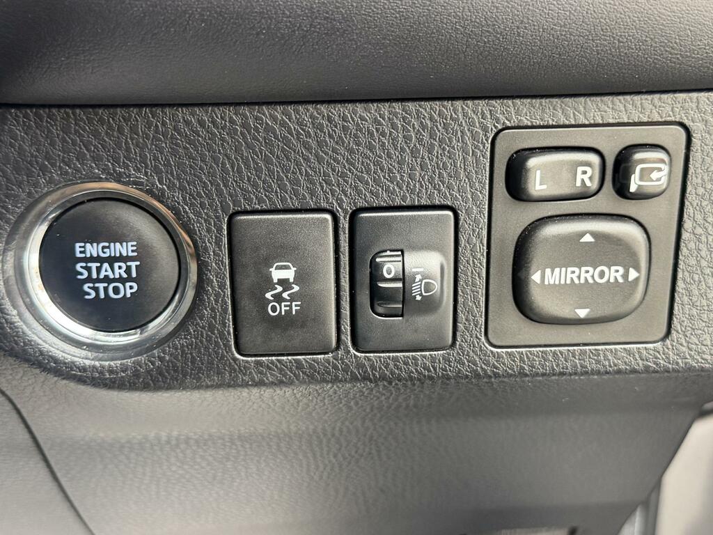 Toyota Rav 4 2.2 D-4d Invincible Silver #23