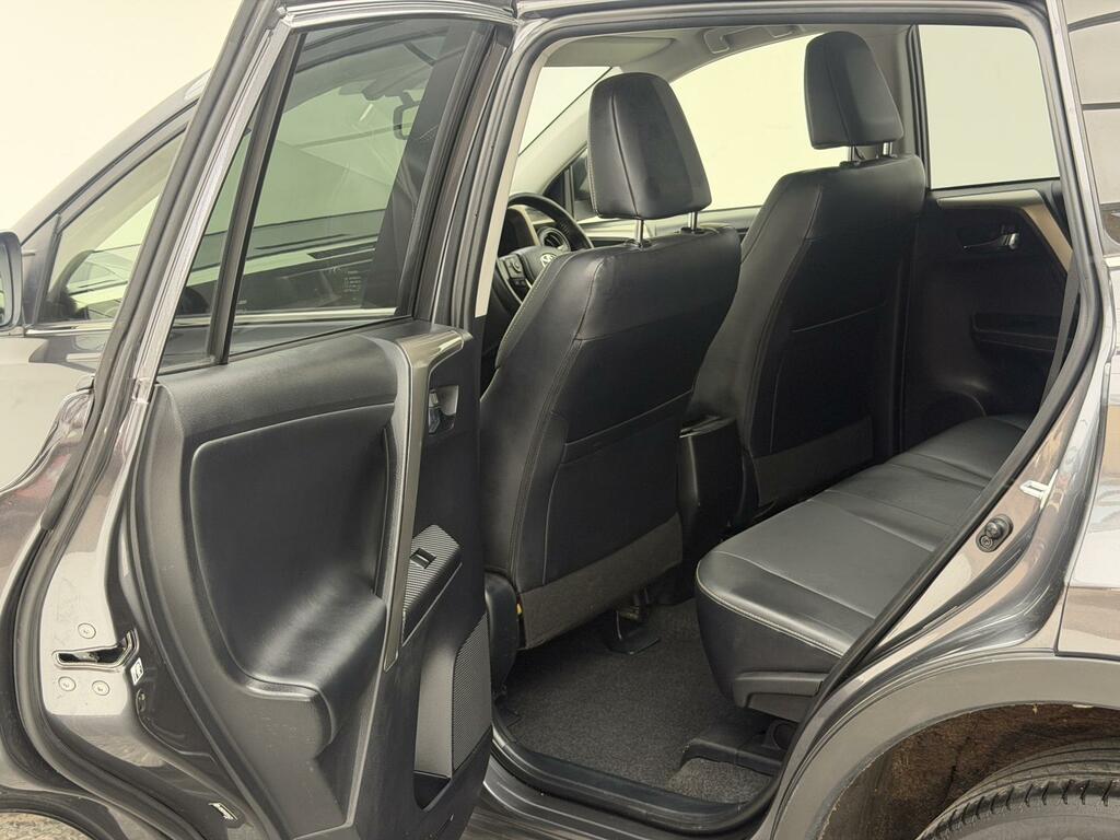 Toyota Rav 4 2.2 D-4d Invincible Silver #34