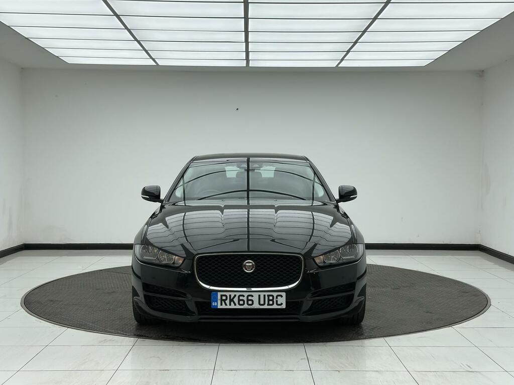 Jaguar XE 2.0 Gtdi Prestige Saloon Euro 6 S Black