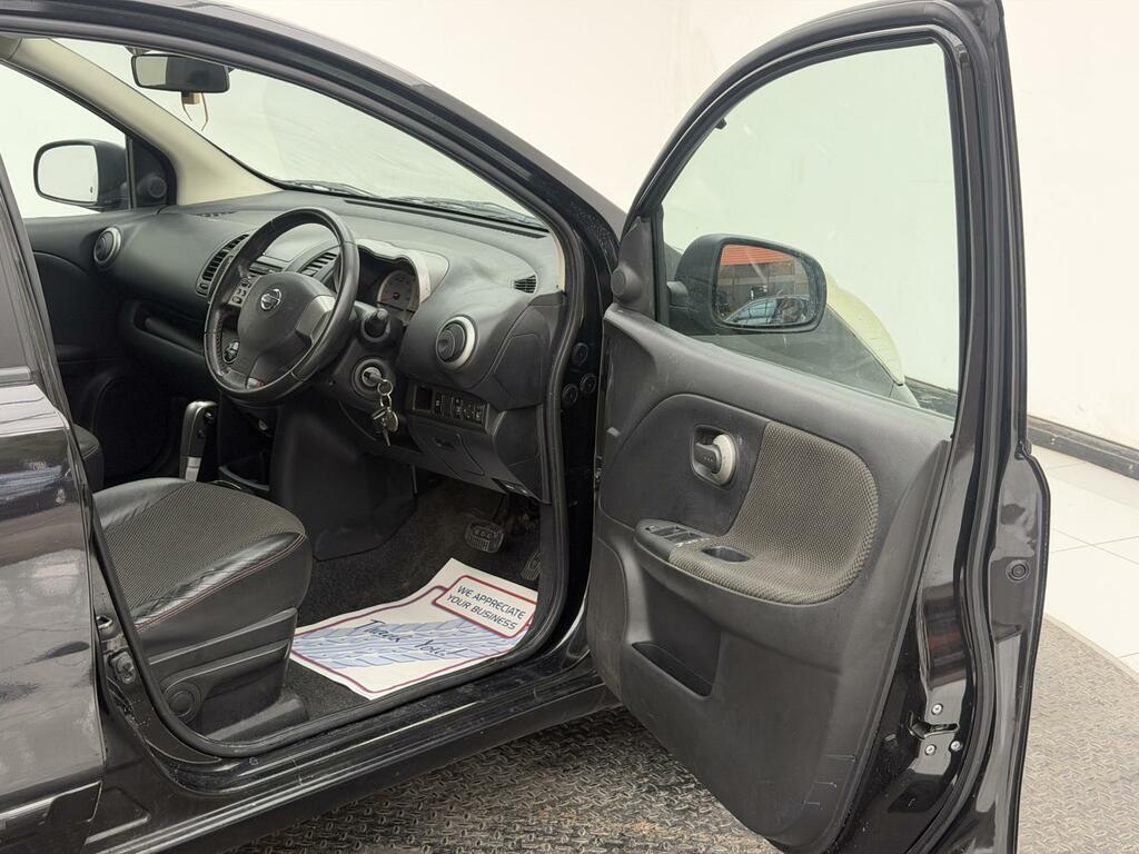 Nissan Note 1.6 16V Tekna Hatchback Euro 4 11 Black #5