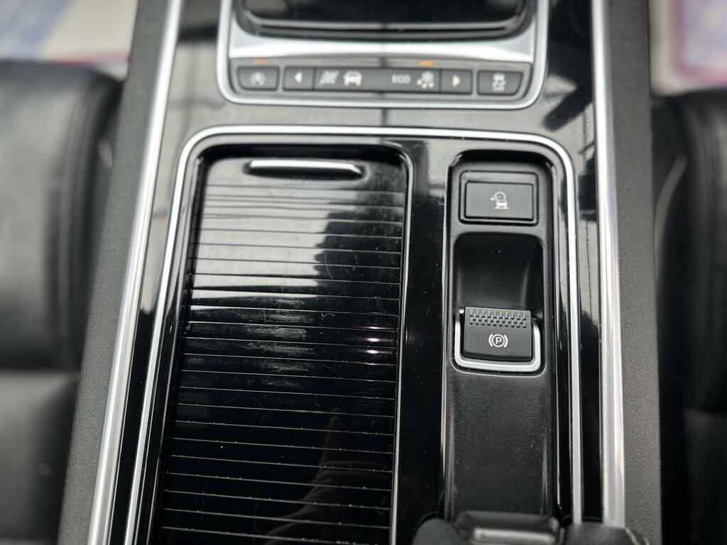 Jaguar XF V6 S Silver #47