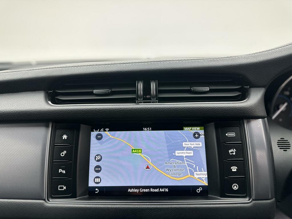 Jaguar XF V6 S Silver #40