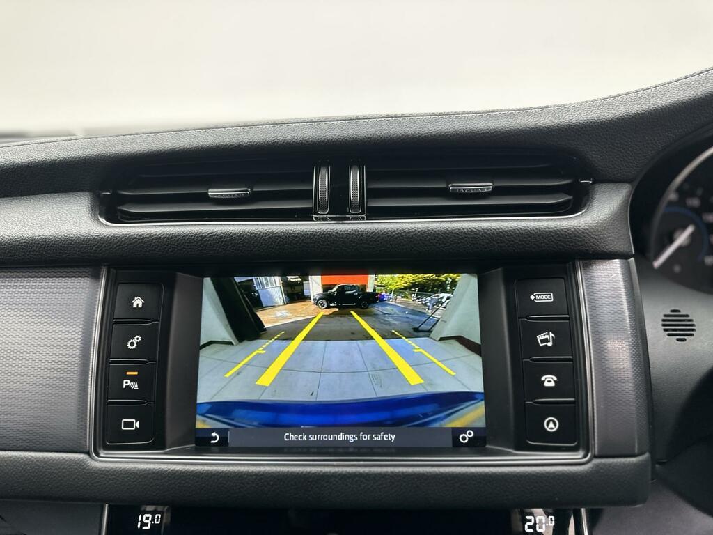 Jaguar XF V6 S Silver #39