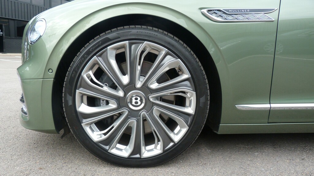 Bentley Flying Spur 2.9 Tfsi V6 Mulliner Saloon Plug-in Hyb Green #4