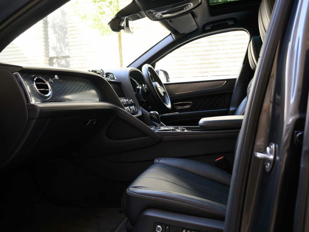 Bentley Bentayga 4.0 V8 Suv 4Wd Euro 6 Ss 550 P LL70FFZ #2