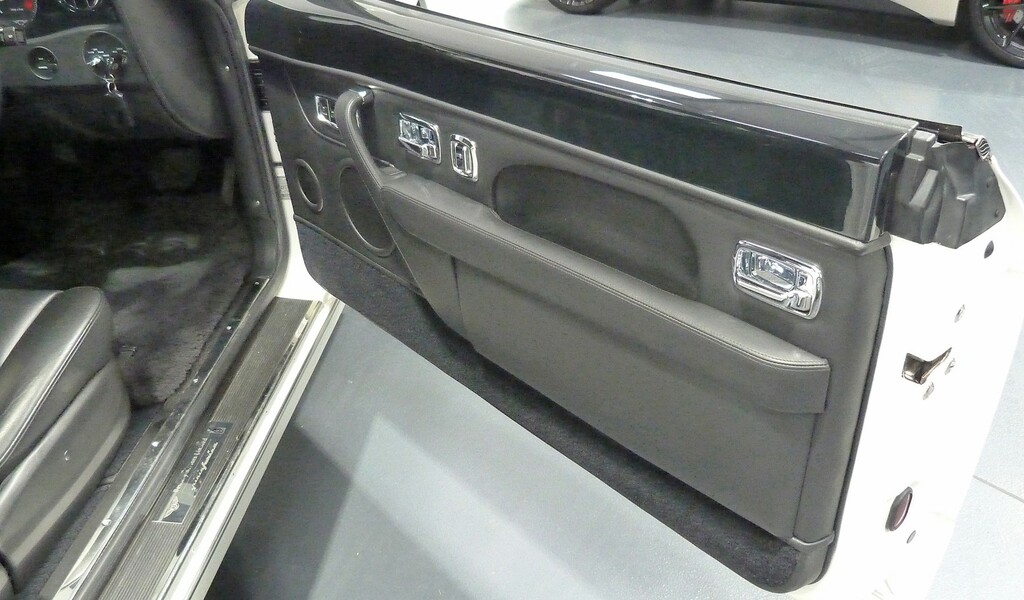 Bentley Azure U381 Red #27