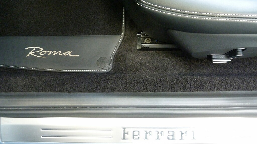 Ferrari Roma V8 Roma Black #28