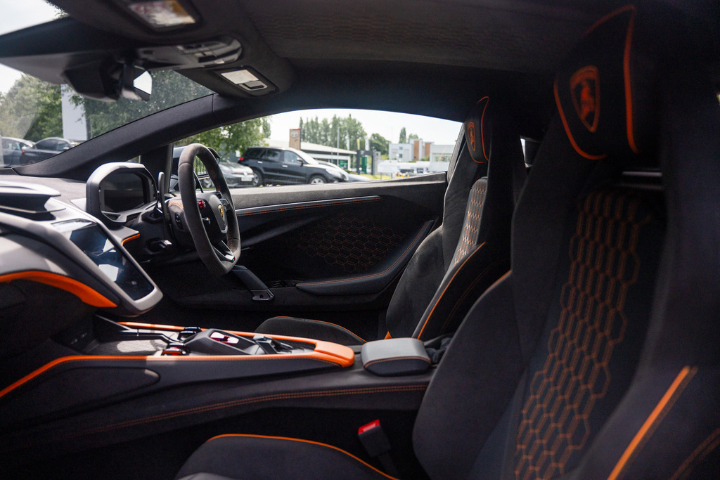 Lamborghini Revuelto 6.5 V12 Hpev 3.8Kwh Coupe Plug-in Hybri  #6
