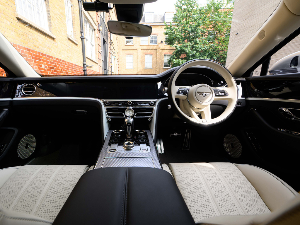 Bentley Flying Spur 4.0 V8 Ultra-performance 25.9Kwh Mulliner Saloon 4  #4