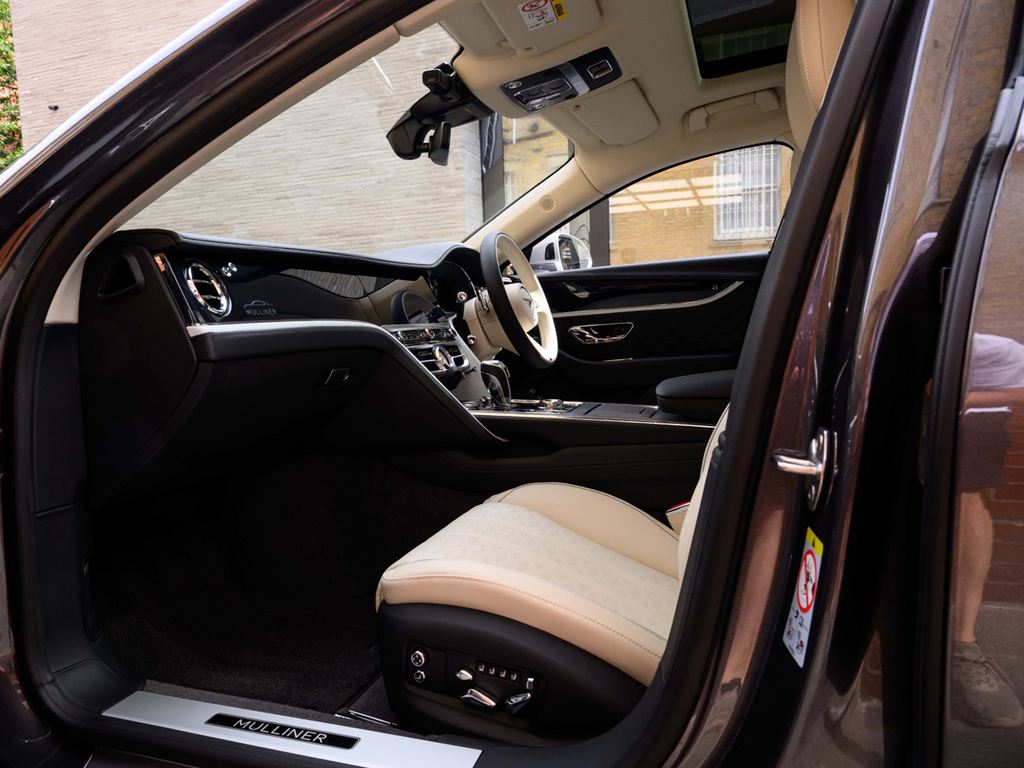 Bentley Flying Spur 4.0 V8 Ultra-performance 25.9Kwh Mulliner Saloon 4  #2