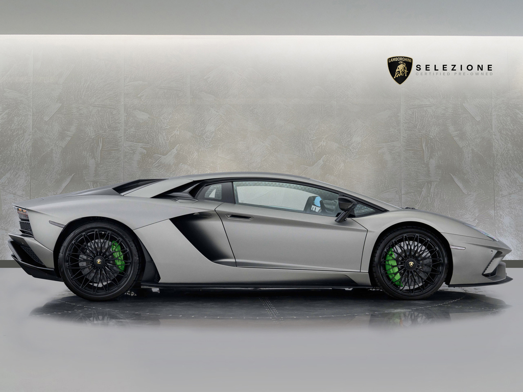 Lamborghini Aventador 6.5 V12 Lp 740-4 S Coupe Isr 4Wd Euro 6 #2
