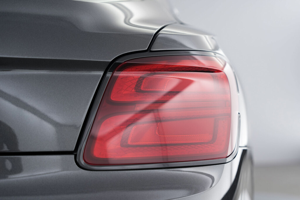 Bentley Flying Spur 4.0 V8 Ultra-performance 25.9Kwh Speed Saloon  #4