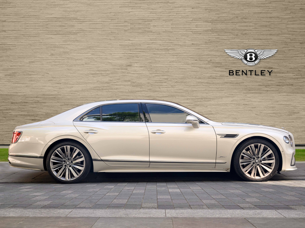 Bentley Flying Spur 4.0 V8 Ultra-performance 25.9Kwh Speed Saloon White #5