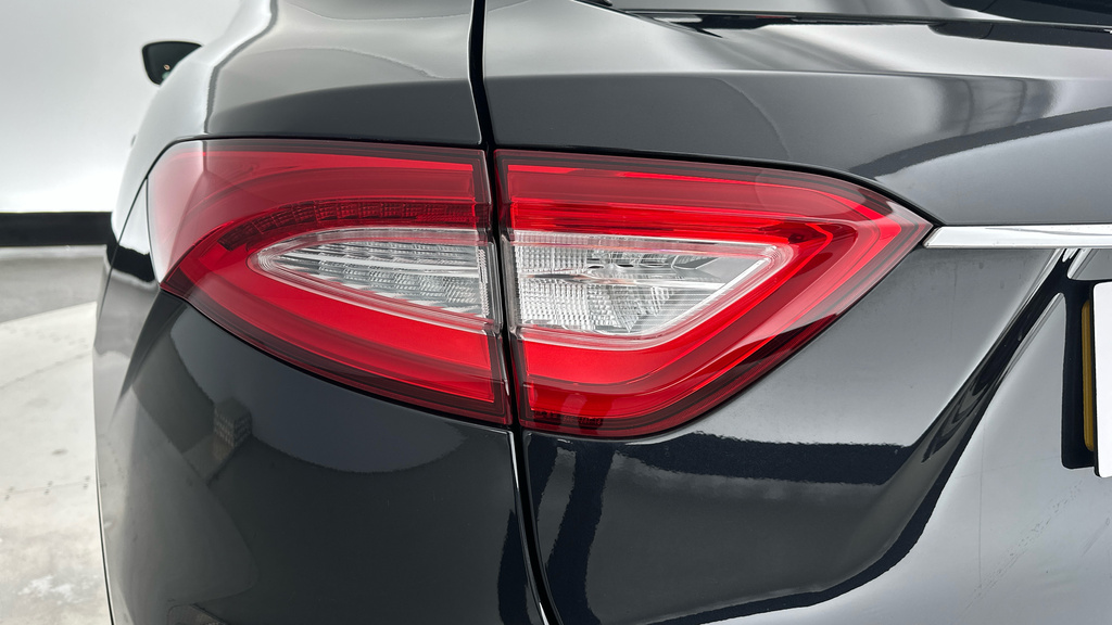 Maserati Levante 3.0 S V6 Gransport 430 Bhp Black #16