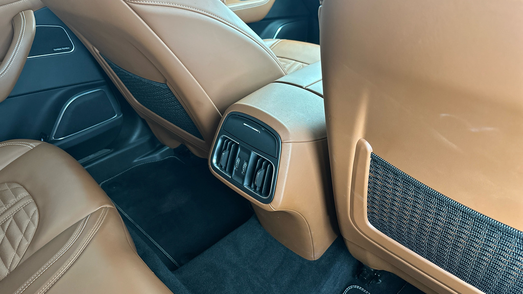 Maserati Levante 3.0 S V6 Gransport 430 Bhp Black #37