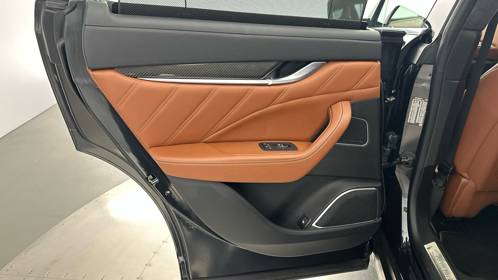 Maserati Levante 3.0 S V6 Gransport 430 Bhp Black #48