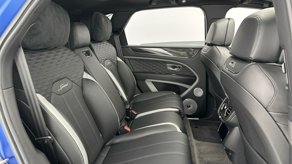 Bentley Bentayga 4.0 V8 S To Silver #17