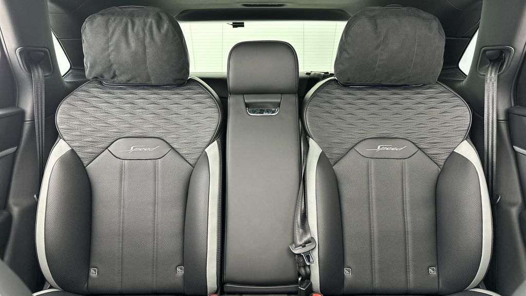 Bentley Bentayga 4.0 V8 S To Silver #40