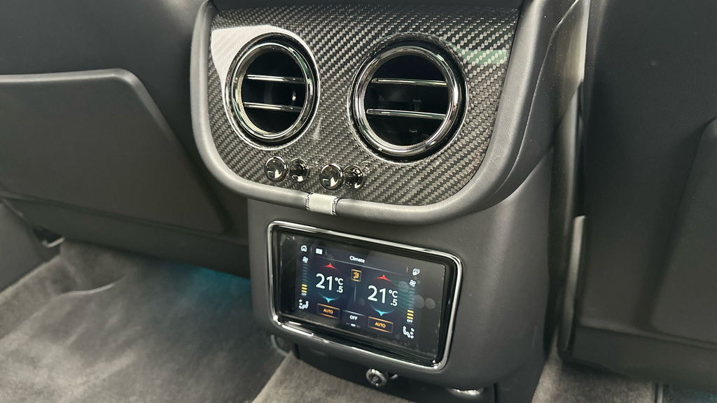 Bentley Bentayga 4.0 V8 S To Silver #41