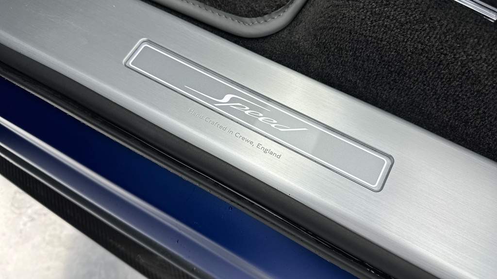 Bentley Bentayga 4.0 V8 S To Silver #37