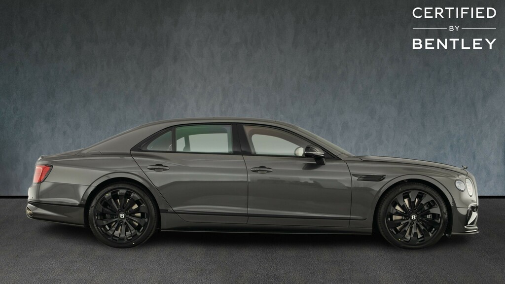 Bentley Flying Spur 4.0 V8 High-performance 25.9Kwh Saloon #3