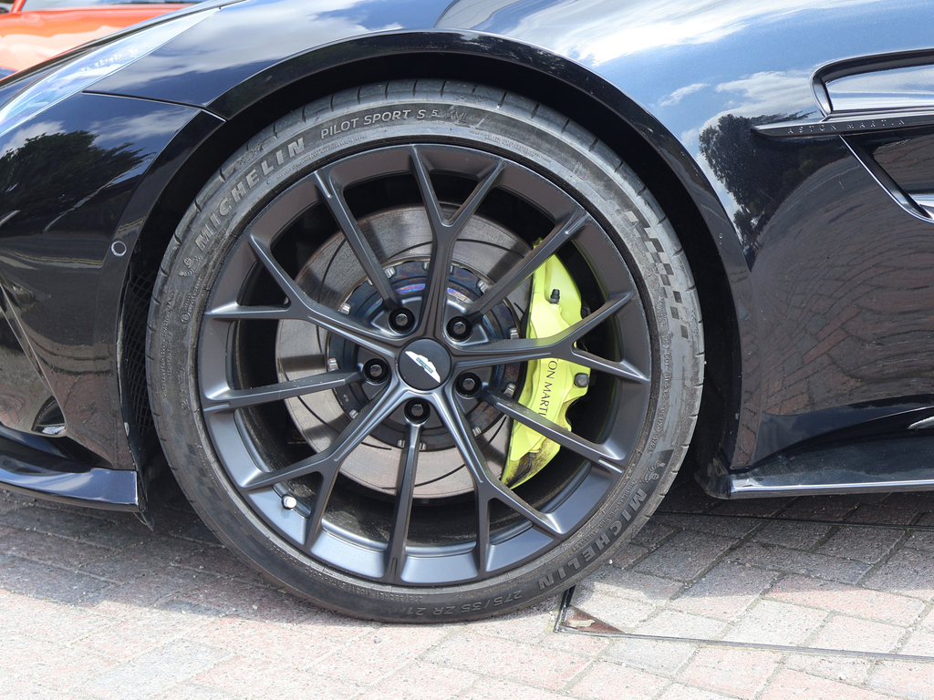 Aston Martin Vantage Coupe DN74GXX #4