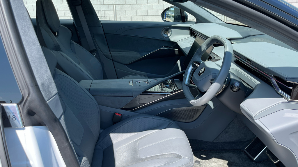 Lotus Eletre 600 112Kwh Gt Se Suv 4Wd Dual M  #5