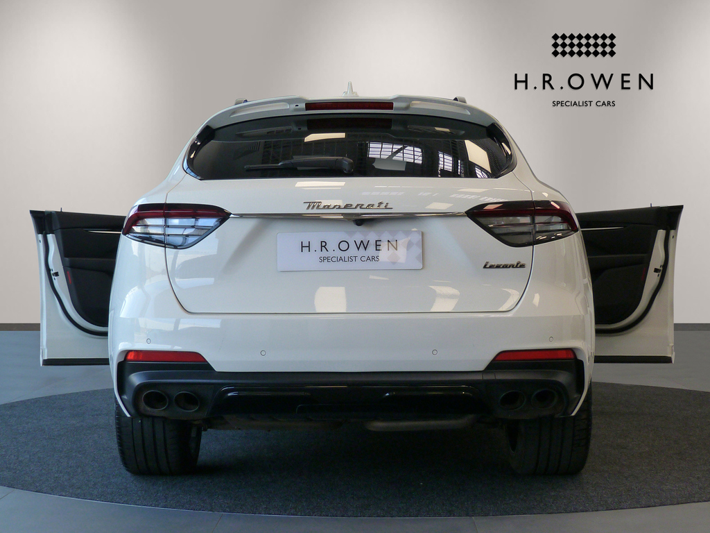 Maserati Levante  Black #17