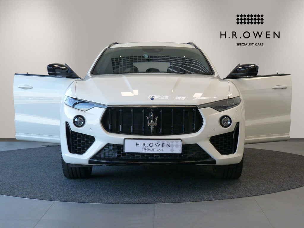 Maserati Levante  Black #12