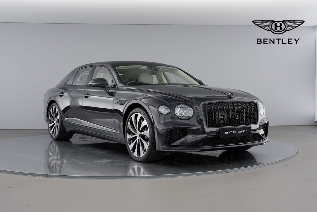 Bentley Flying Spur 4.0 V8 High-performance 25.9Kwh Azure Saloon P 