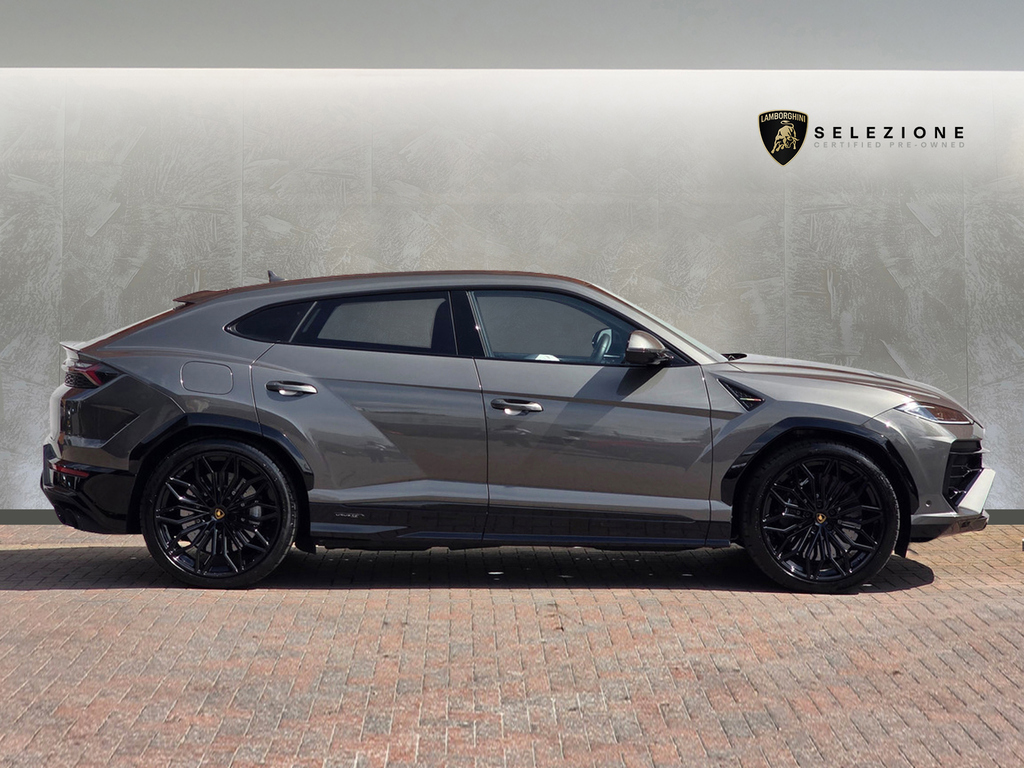 Lamborghini Urus Suv  #2