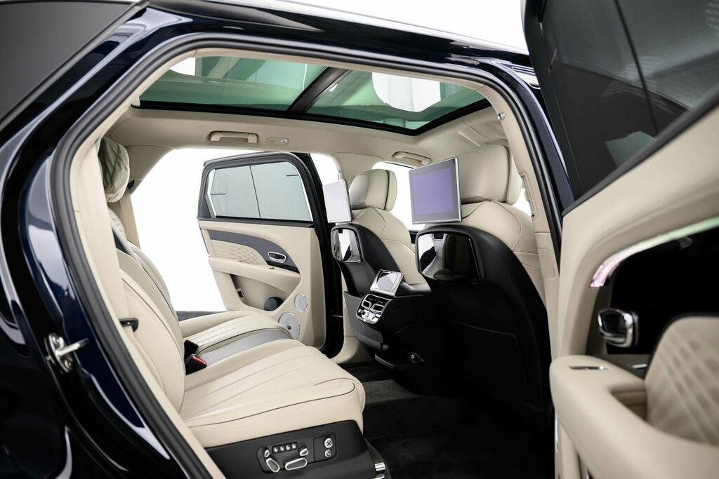 Bentley Bentayga 4.0 V8 Speed Touring Spec Black #25
