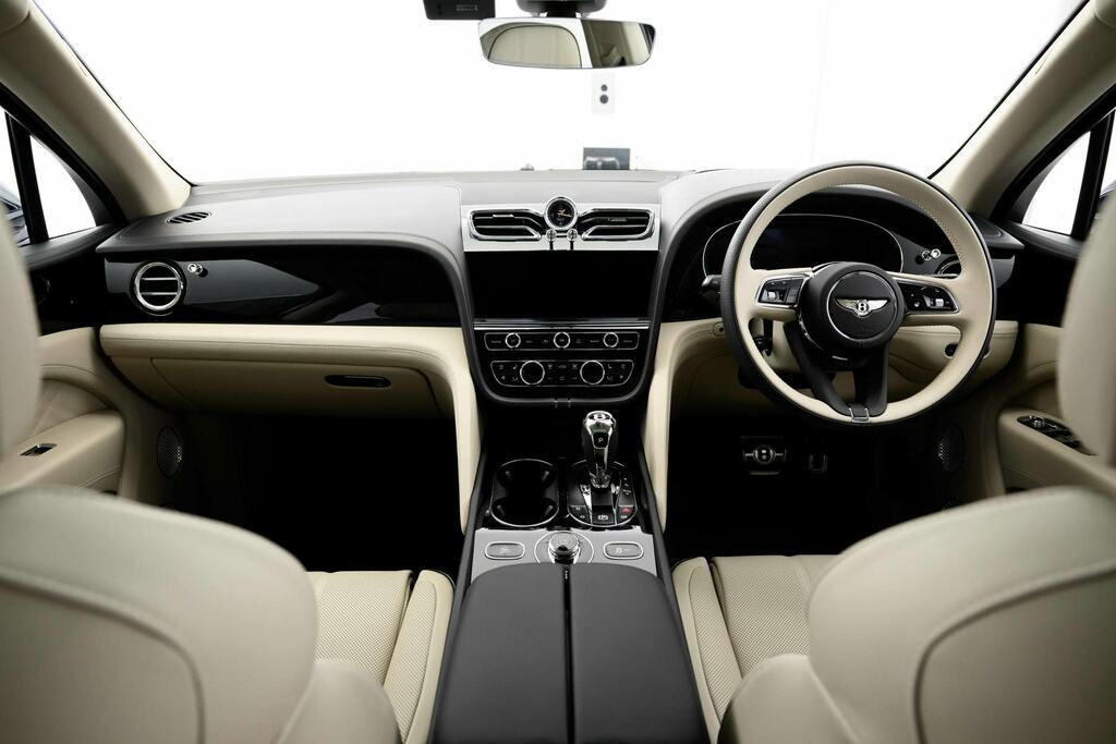 Bentley Bentayga 4.0 V8 Speed Touring Spec Black #29