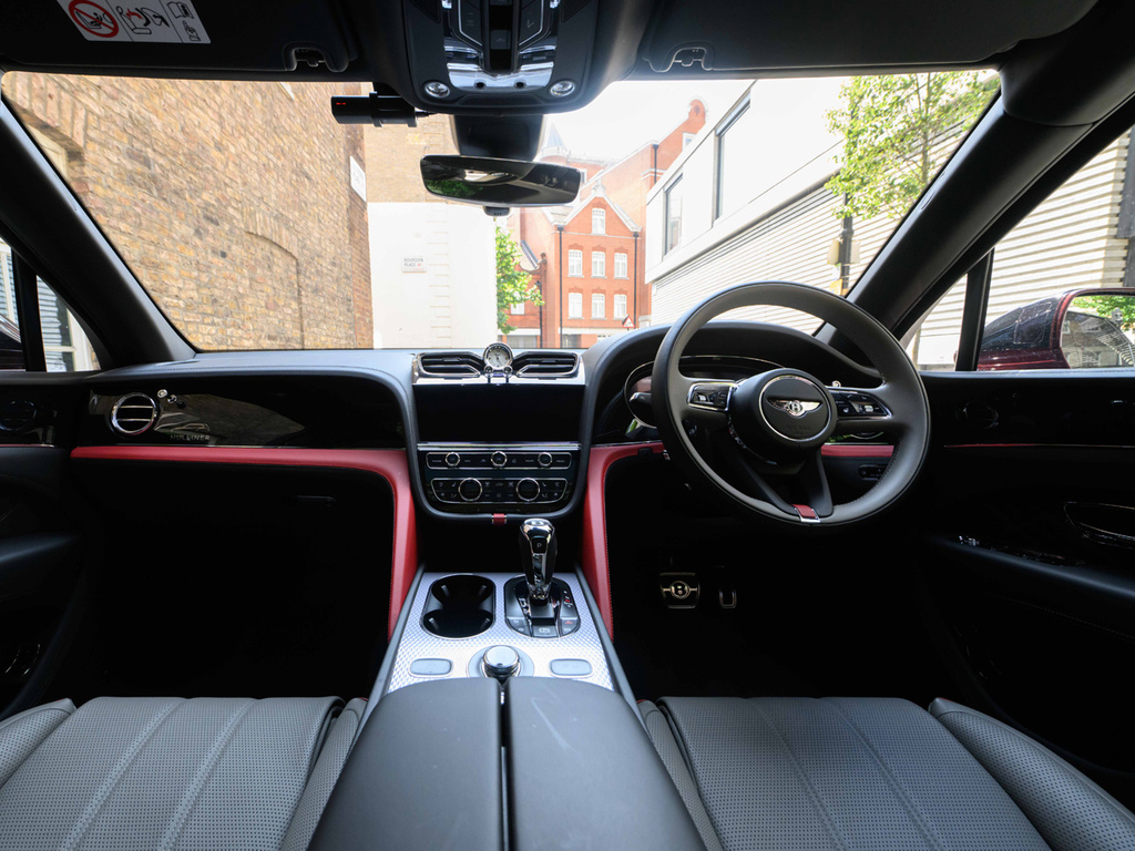 Bentley Bentayga Suv VK25YGV Black #4