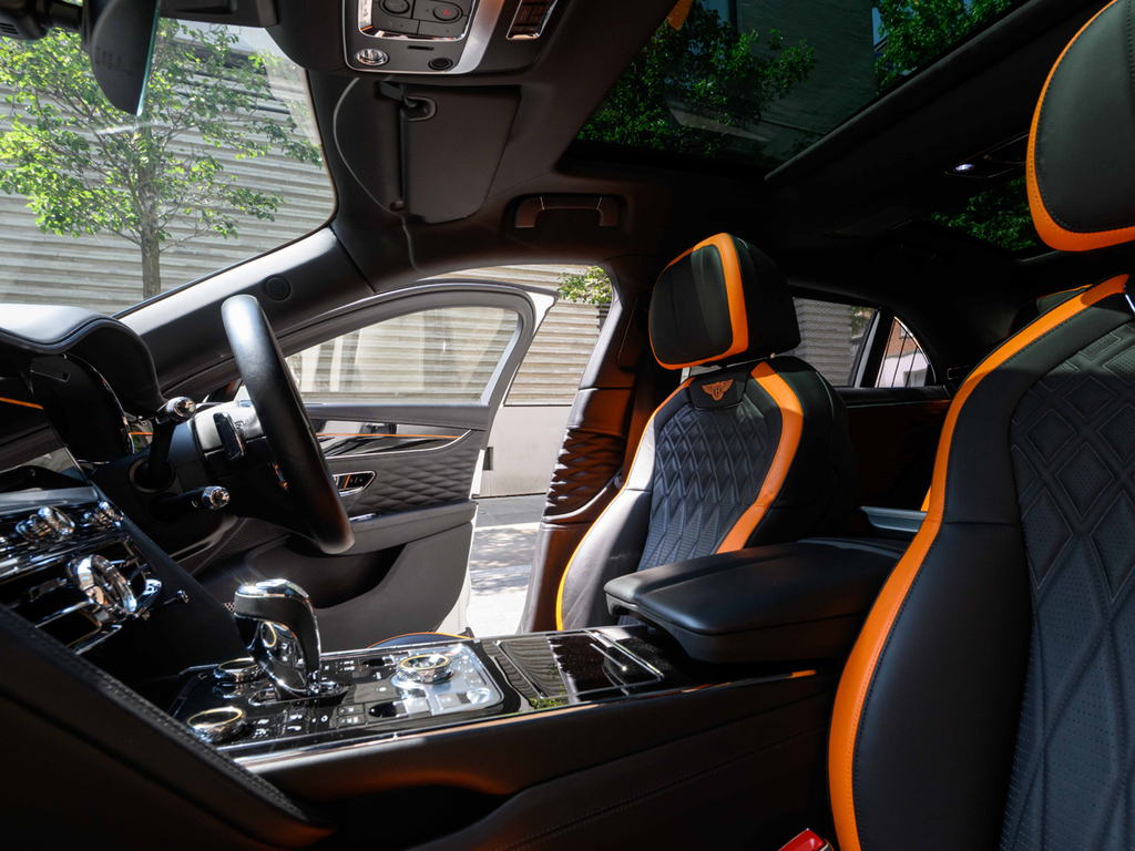 Bentley Flying Spur 3.0 V6 Hybrid Mulliner Driv Spec Tour #27