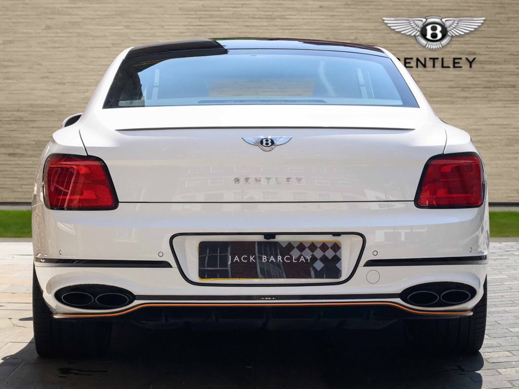 Bentley Flying Spur 3.0 V6 Hybrid Mulliner Driv Spec Tour #26