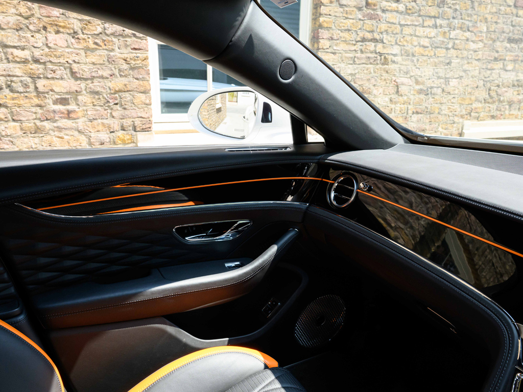 Bentley Flying Spur 3.0 V6 Hybrid Mulliner Driv Spec Tour #39