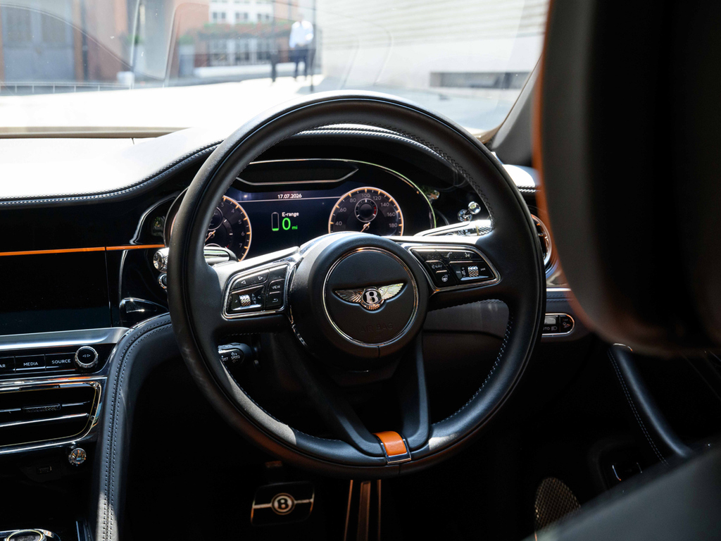 Bentley Flying Spur Saloon  #6
