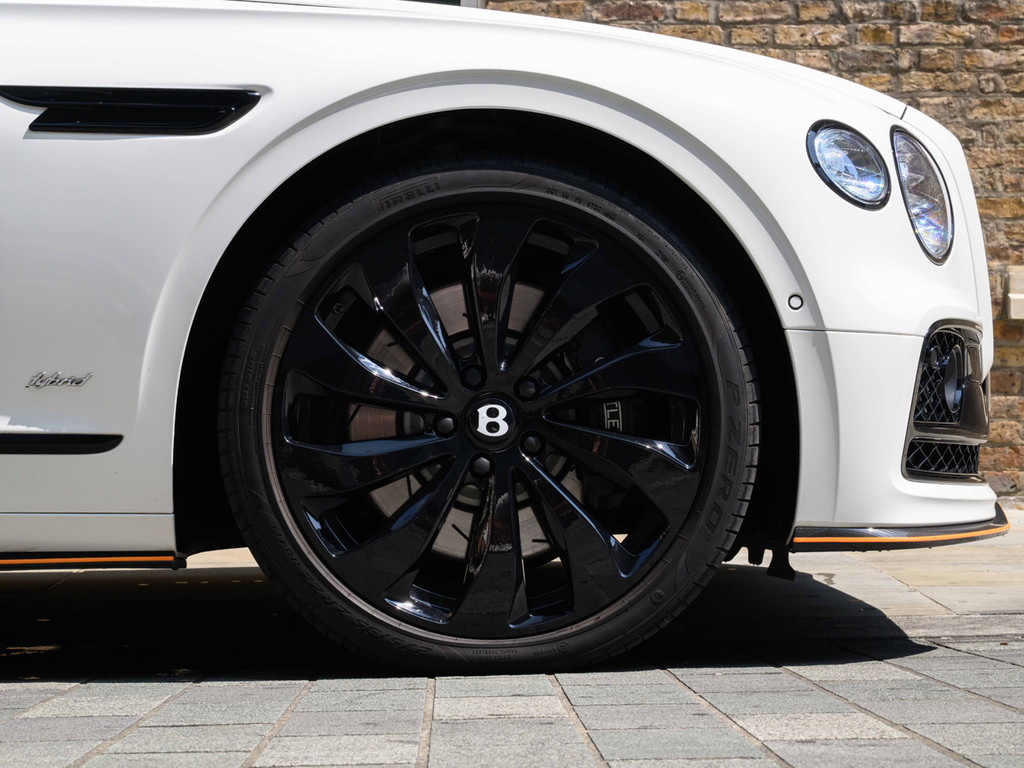 Bentley Flying Spur 3.0 V6 Hybrid Mulliner Driv Spec Tour #15