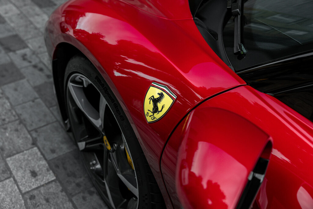 Ferrari Sf90 Spider 4.0T V8 7.9Kwh Convertible Plug-in Hybr #3