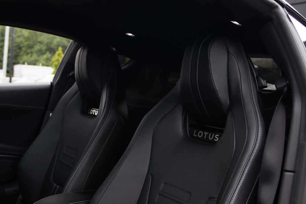 Lotus Emira 3.5 V6 Se Coupe LF26XVC Purple #24