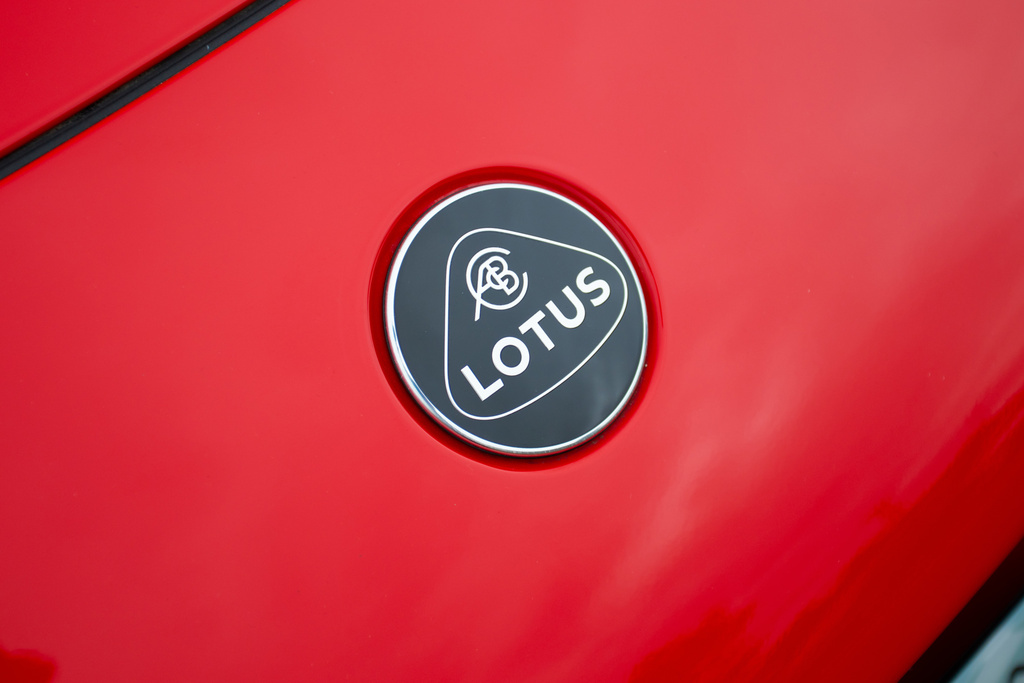 Lotus Emira 3.5 V6 Se Coupe LF26XVC Purple #15