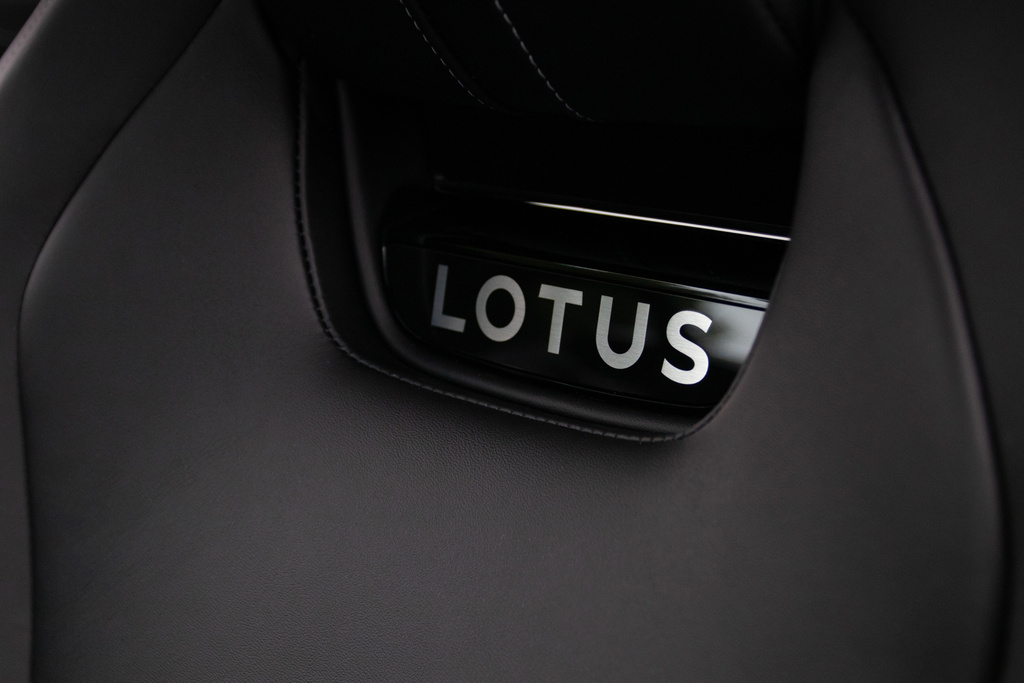 Lotus Emira 3.5 V6 Se Coupe LF26XVC Purple #25