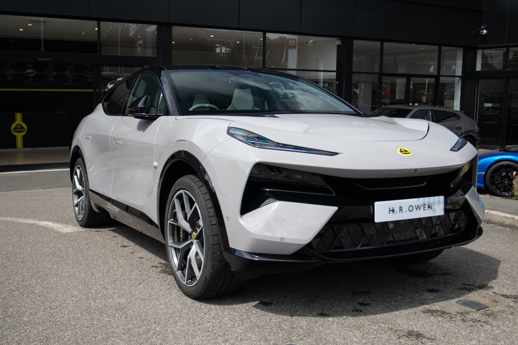 Lotus Eletre 112Kwh Suv 4Wd Dual Motor 611 