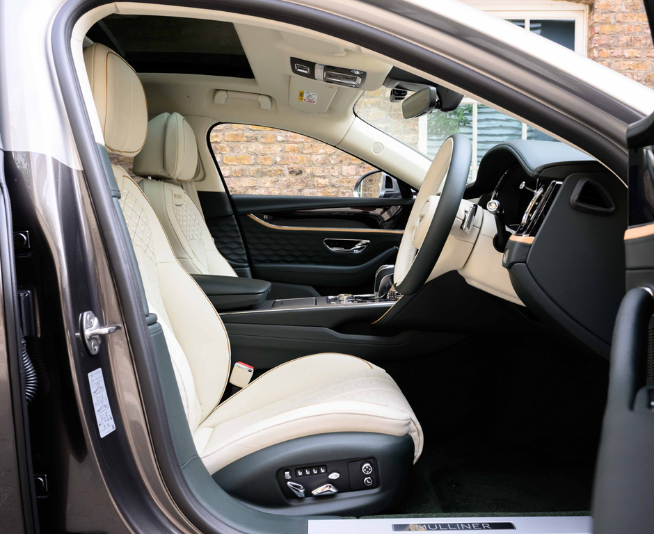 Bentley Flying Spur 4.0 V8 Hybrid Speed First Edition Saloon ST74OKL Blue #7