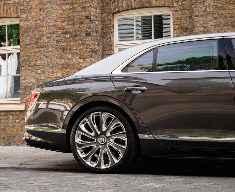 Bentley Flying Spur 4.0 V8 Hybrid Speed First Edition Saloon ST74OKL Blue #41